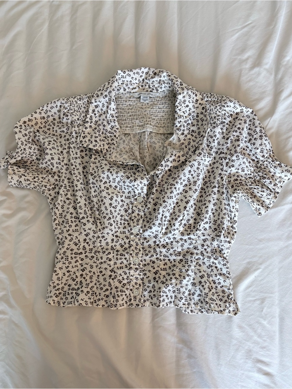 American Eagle Outfitters White Button-Front Crop Top with Black Floral Print